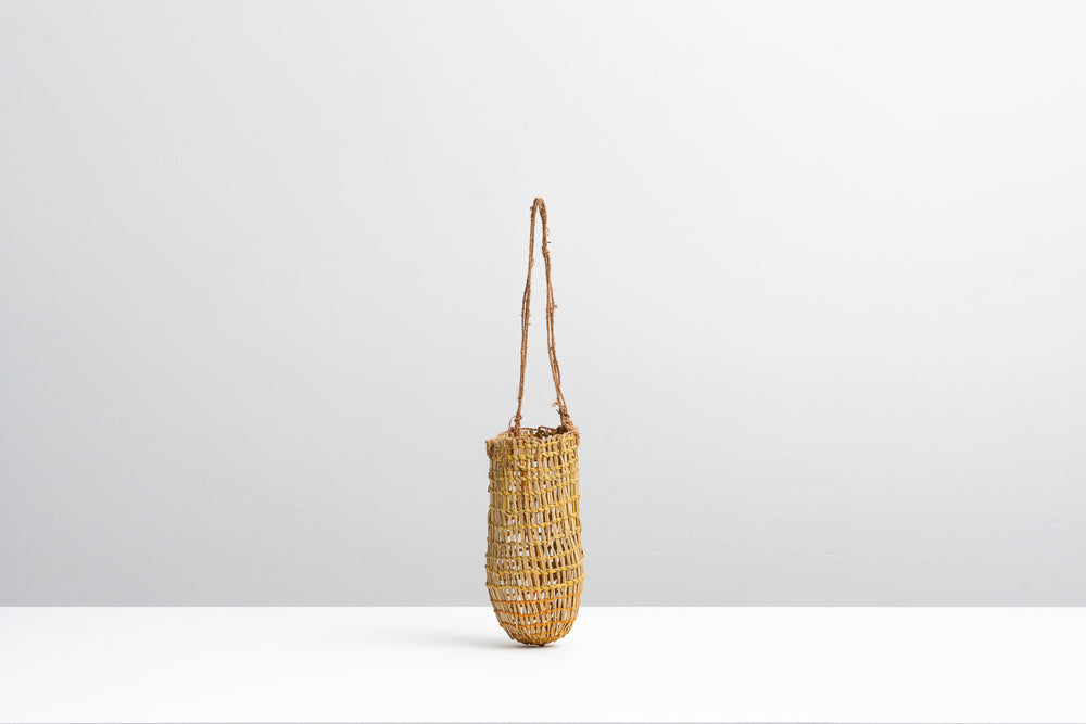 Handwoven dilly bag (small)