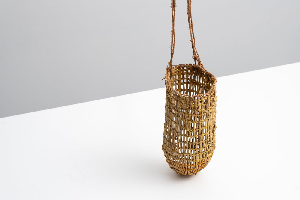Handwoven dilly bag (small)