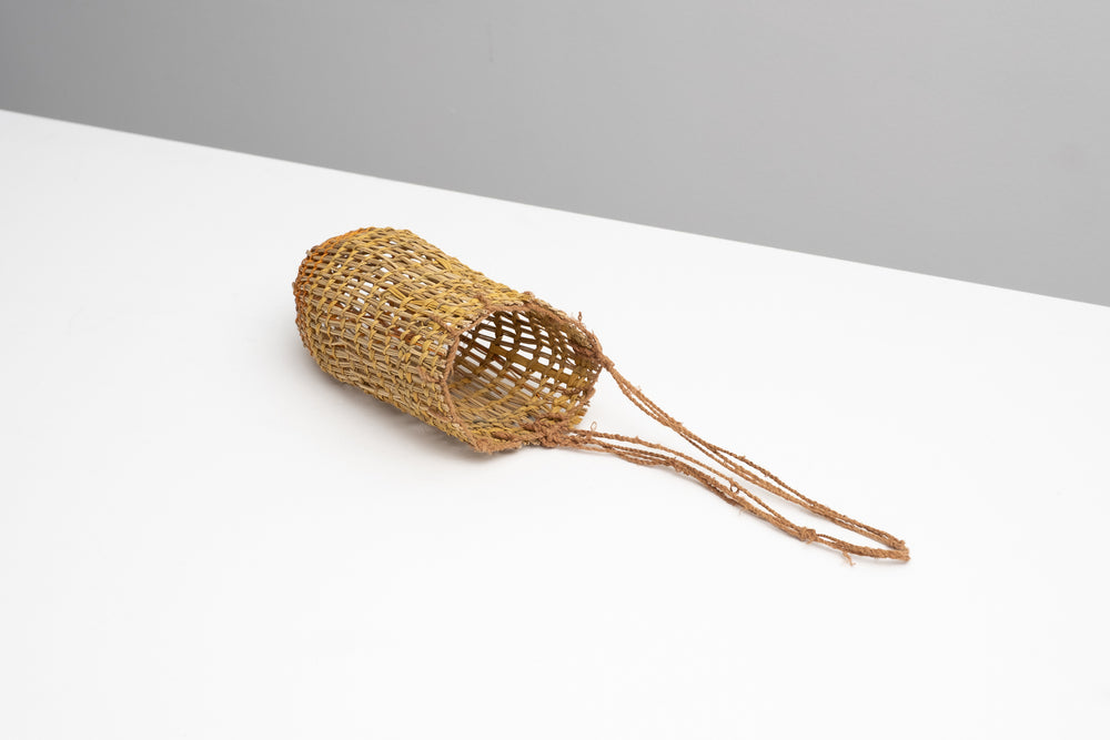 Handwoven dilly bag (small)