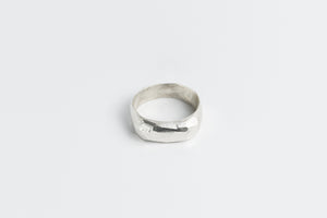 Geometric chunky ring