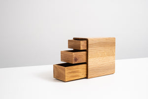 Magnet chest